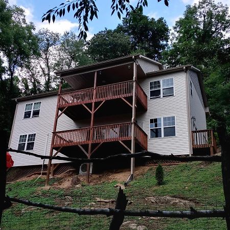 Tranquil Creekside Mountain View Getaway Apartment Clyde Екстериор снимка