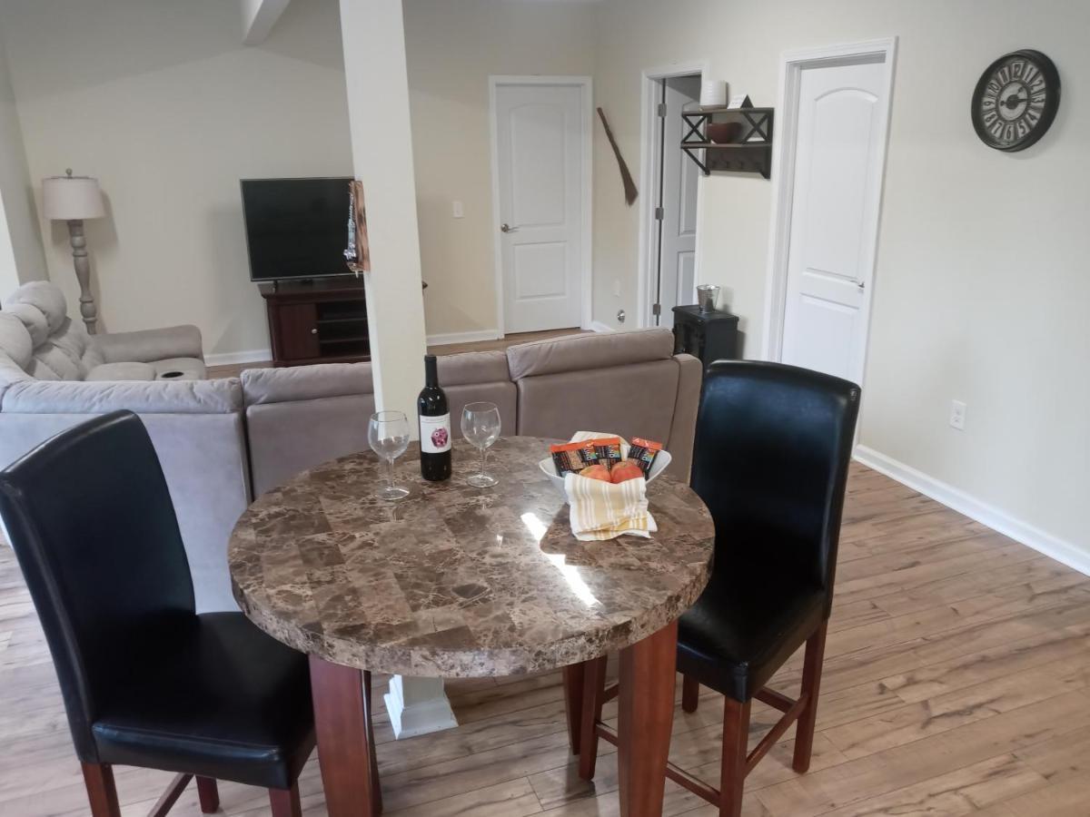 Tranquil Creekside Mountain View Getaway Apartment Clyde Екстериор снимка